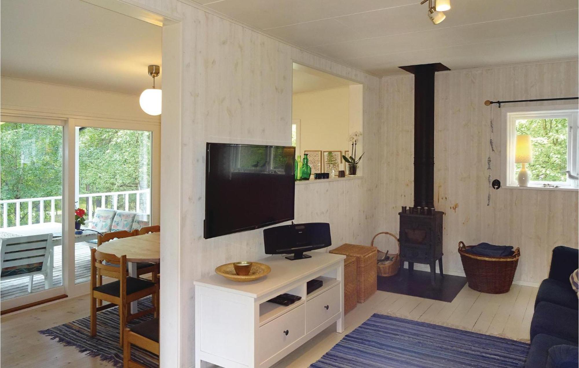 Stunning Home In Yngsjoe With Wifi Esterno foto